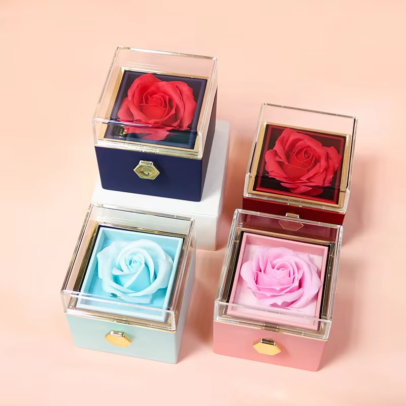 AYOYO Rotating rose jewellery gift box
